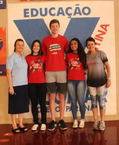 Estudantes do Incomar na Seleo Paranaense de Voleibol