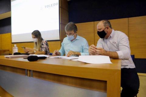 Prefeitura publica nova composio do COE