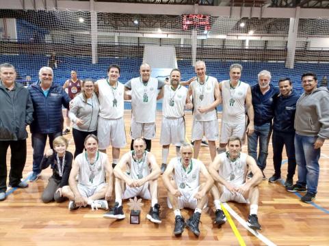 Toledo participa dos Jogos Abertos Master no Litoral do Estado