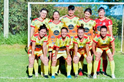 Sbado teve incio a disputa da categoria Feminino da Taa Mauro Maiorki de Futebol Sete