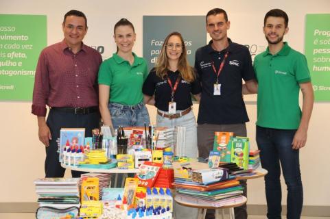 Campanha do Material Escolar arrecada 1.155 itens, em parceria entre Sicredi Progresso e Sesc