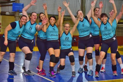 La Salle e AABB Livre decidem quarta-feira ttulo da Copa Funet de Voleibol Feminino