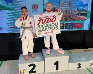 Associao Jud Ricardo Santos faz bonito e conquista medalhas na Copa Paran 2022