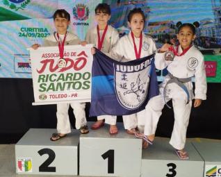 Associao Jud Ricardo Santos faz bonito e conquista medalhas na Copa Paran 2022