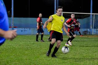 Coritiba lidera o Campeonato de Futebol Listo Livre de Futebol Sete do Toledo