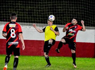 Coritiba lidera o Campeonato de Futebol Listo Livre de Futebol Sete do Toledo