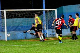 Coritiba lidera o Campeonato de Futebol Listo Livre de Futebol Sete do Toledo