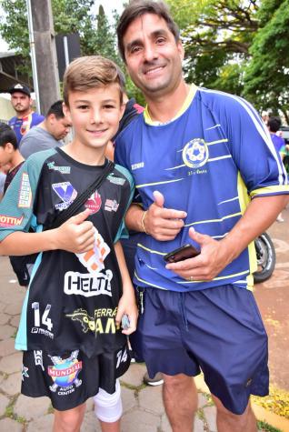 Figurinhas da Copa do Mundo unem geraes de colecionadores