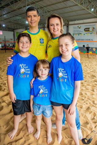 Torneio Kids na Arena Beach Tennis Toledo