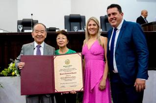 Joaquim Iwasaki recebe o Ttulo de Cidado Honorrio de Toledo