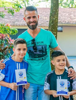 YARA COUNTRY CLUBE CELEBRA CONQUISTAS ESPORTIVAS