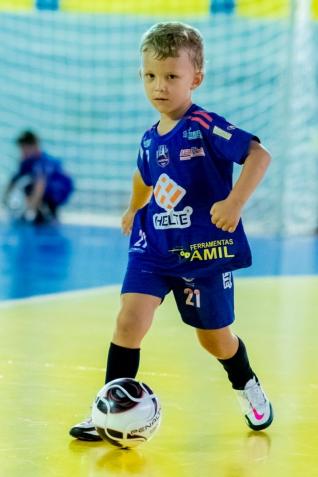 Faa parte da escolinha de futsal ou voleibol do Incomar / Aceffut