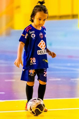 Faa parte da escolinha de futsal ou voleibol do Incomar / Aceffut