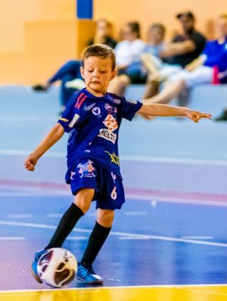 Faa parte da escolinha de futsal ou voleibol do Incomar / Aceffut