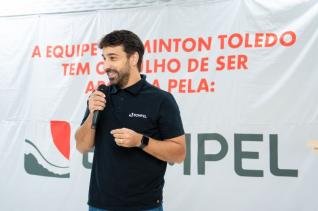 Bompel apoia projeto badminton da AABT