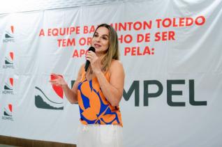 Bompel apoia projeto badminton da AABT