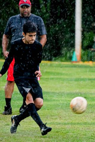 L10 FOOTBALL CENTER - Enzo e Bryan foram aprovados em testes no So Paulo