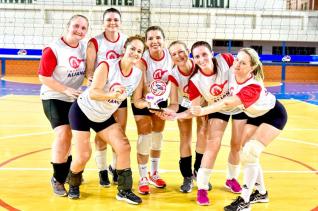 Maxiluz Materiais Eltricos  campe do voleibol feminino