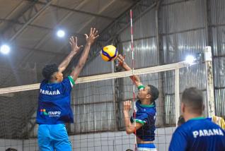 Andr Van de Sand  o tcnico da Seleo Paranaense Sub 18