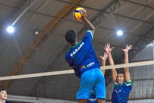 Andr Van de Sand  o tcnico da Seleo Paranaense Sub 18
