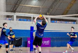 Andr Van de Sand  o tcnico da Seleo Paranaense Sub 18