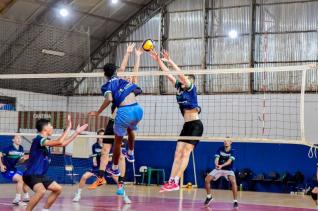Andr Van de Sand  o tcnico da Seleo Paranaense Sub 18