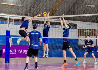 Andr Van de Sand  o tcnico da Seleo Paranaense Sub 18