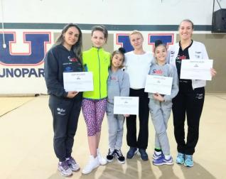 ​Tcnicas avaliam curso em Londrina com professora blgara