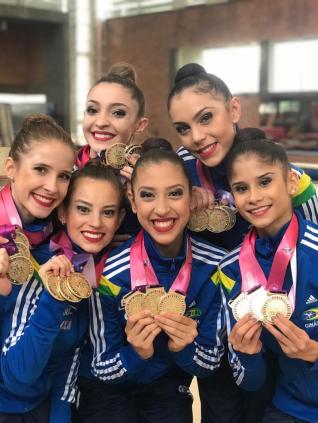 Conjunto com Morgana  soberano e conquista trs ouros no Sul-Americano