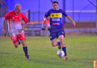 TOLEDO - Hoje  dia de semifinais de futebol suo