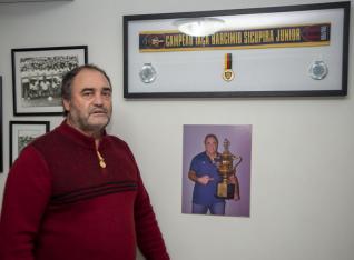SANTO DE CASA FAZ MILAGRE - Agenor Piccinin conduz Toledo a ttulo e duas competies do cenrio nacional