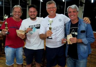 TORNEIO DE TRUCO NO YARA COUNTRY CLUBE