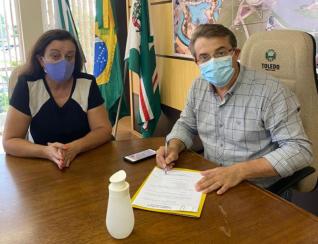 Beto Lunitti assina publicao de edital do programa Atleta na Universidade