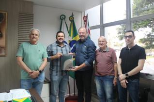 Administrao municipal entrega LOA 2024 ao Legislativo