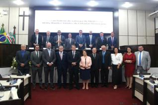 Entrega de Cidadania Honorria e Medalha Willy Barth marcam noite de homenagens na Cmara de Toledo