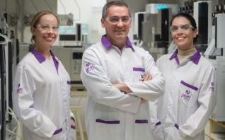 Farmacutico na indstria: da inteligncia de mercado  produo de medicamentos