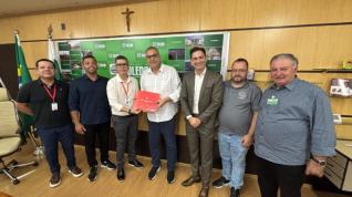 Direo da Unipar em Toledo apresenta projeto de construo de novo campus