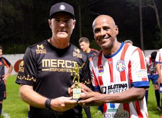 Colmbia faturou ttulo do Campeonato de Futebol Suo 43 + do Clube Toledo