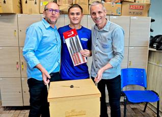 GAFURI MATERIAIS DE CONSTRUO & ACABAMENTOS - Confraternizao e entrega de presentes de fim de ano a todos os colaboradores