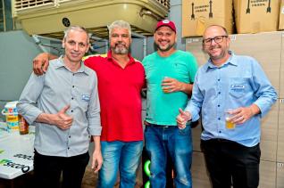 GAFURI MATERIAIS DE CONSTRUO & ACABAMENTOS - Confraternizao e entrega de presentes de fim de ano a todos os colaboradores
