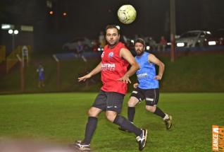 Lajes Gasparotto / Lonas Bor e Clube Olmpico decidem ttulo do futebol suo do Yara