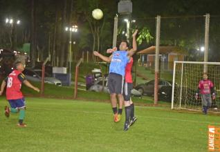 Lajes Gasparotto / Lonas Bor e Clube Olmpico decidem ttulo do futebol suo do Yara