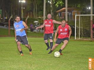 Lajes Gasparotto / Lonas Bor e Clube Olmpico decidem ttulo do futebol suo do Yara