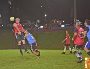 Lajes Gasparotto / Lonas Bor e Clube Olmpico decidem ttulo do futebol suo do Yara