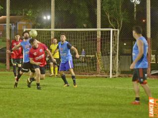 Lajes Gasparotto / Lonas Bor e Clube Olmpico decidem ttulo do futebol suo do Yara