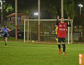 Lajes Gasparotto / Lonas Bor e Clube Olmpico decidem ttulo do futebol suo do Yara