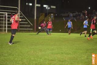 Lajes Gasparotto / Lonas Bor e Clube Olmpico decidem ttulo do futebol suo do Yara