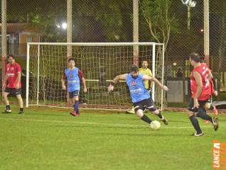 Lajes Gasparotto / Lonas Bor e Clube Olmpico decidem ttulo do futebol suo do Yara