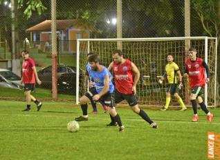 Lajes Gasparotto / Lonas Bor e Clube Olmpico decidem ttulo do futebol suo do Yara