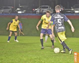 Lajes Gasparotto / Lonas Bor e Clube Olmpico decidem ttulo do futebol suo do Yara